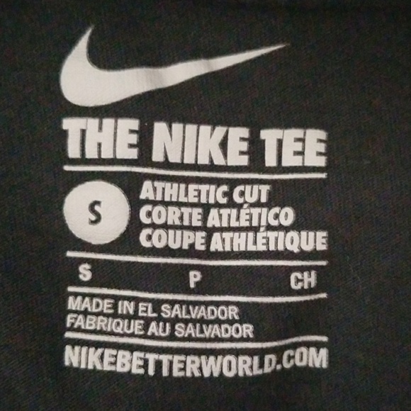 Nike - Picture 4 of 4